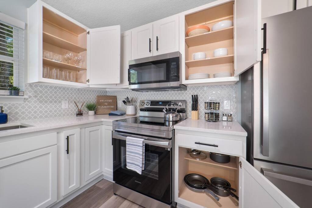 New Modern Bungalow Close To Downtown! Fully Fenced Yard St. Augustine Ngoại thất bức ảnh